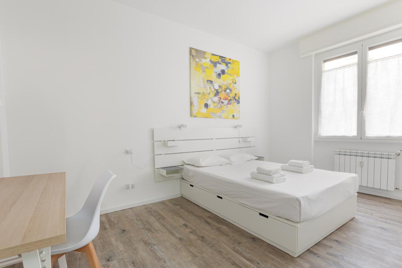 Cagnola Cozy Apartament With Balcony Milan Exterior photo