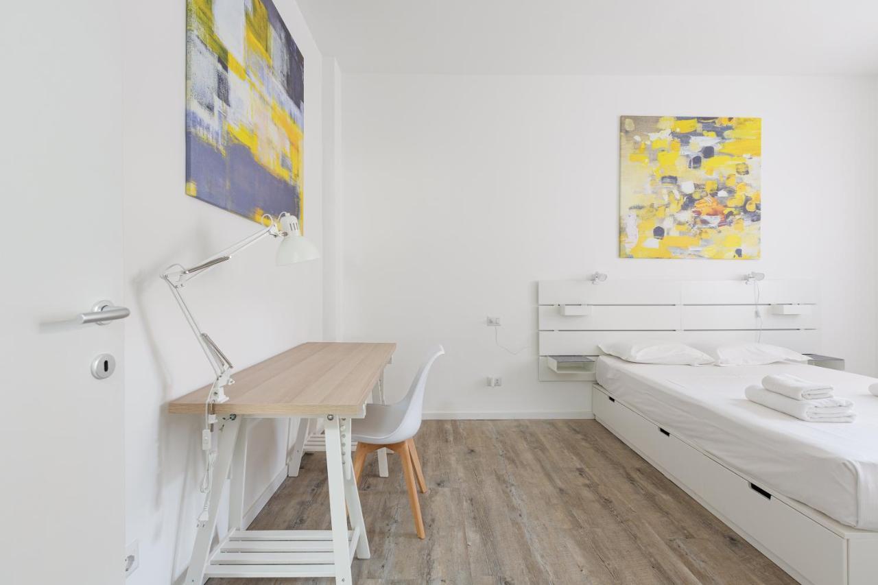 Cagnola Cozy Apartament With Balcony Milan Exterior photo